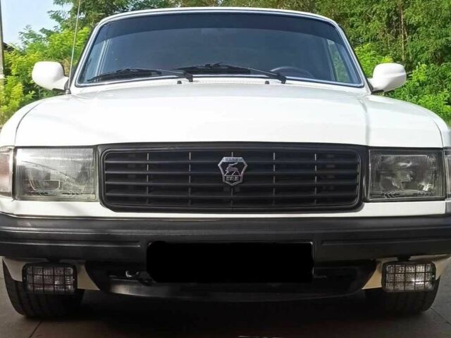 Белый ГАЗ 31029 Волга, объемом двигателя 2.4 л и пробегом 35 тыс. км за 5000 $, фото 4 на Automoto.ua