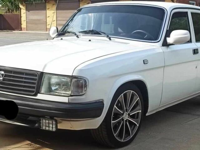 Белый ГАЗ 31029 Волга, объемом двигателя 2.4 л и пробегом 35 тыс. км за 5000 $, фото 2 на Automoto.ua