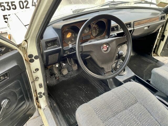 Белый ГАЗ 31029 Волга, объемом двигателя 2.5 л и пробегом 176 тыс. км за 1000 $, фото 7 на Automoto.ua