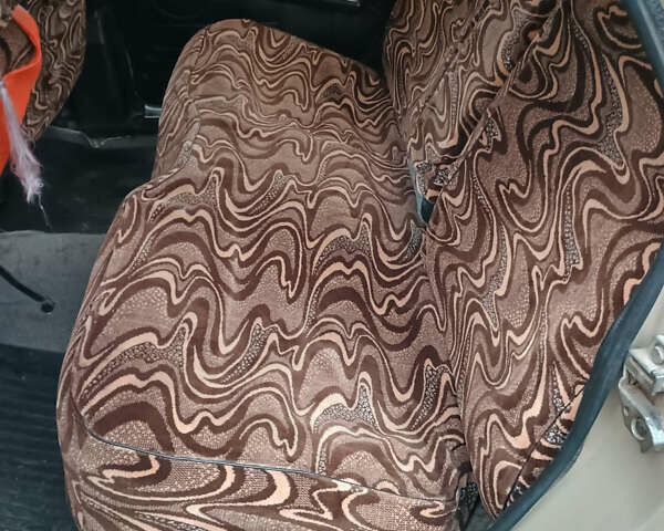 Бежевий ГАЗ 31029 Волга, об'ємом двигуна 2.45 л та пробігом 40 тис. км за 650 $, фото 6 на Automoto.ua