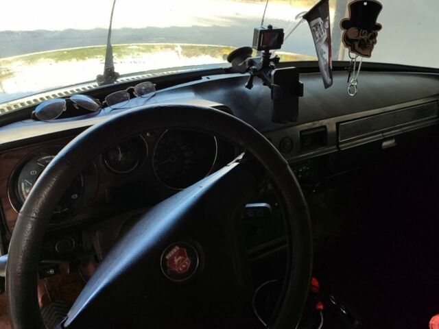 Чорний ГАЗ 31029 Волга, об'ємом двигуна 2 л та пробігом 250 тис. км за 800 $, фото 6 на Automoto.ua