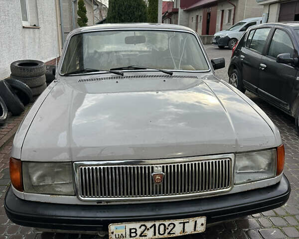 Серый ГАЗ 31029 Волга, объемом двигателя 2.4 л и пробегом 160 тыс. км за 500 $, фото 1 на Automoto.ua