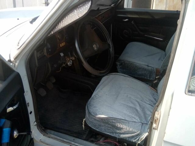 Сірий ГАЗ 31029 Волга, об'ємом двигуна 2.45 л та пробігом 70 тис. км за 525 $, фото 4 на Automoto.ua