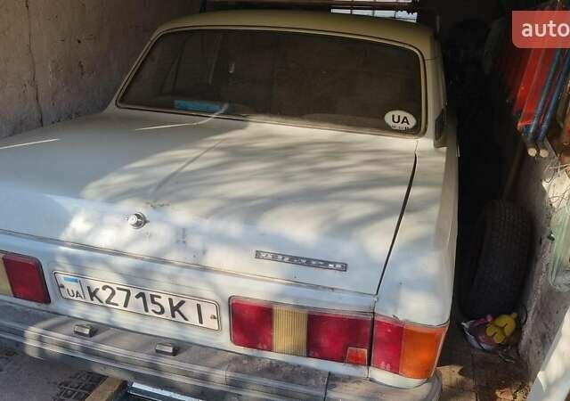 Серый ГАЗ 31029 Волга, объемом двигателя 2.4 л и пробегом 180 тыс. км за 1250 $, фото 2 на Automoto.ua