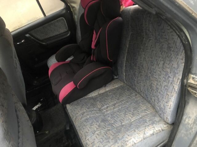 Сірий ГАЗ 31029 Волга, об'ємом двигуна 2.4 л та пробігом 123 тис. км за 500 $, фото 5 на Automoto.ua