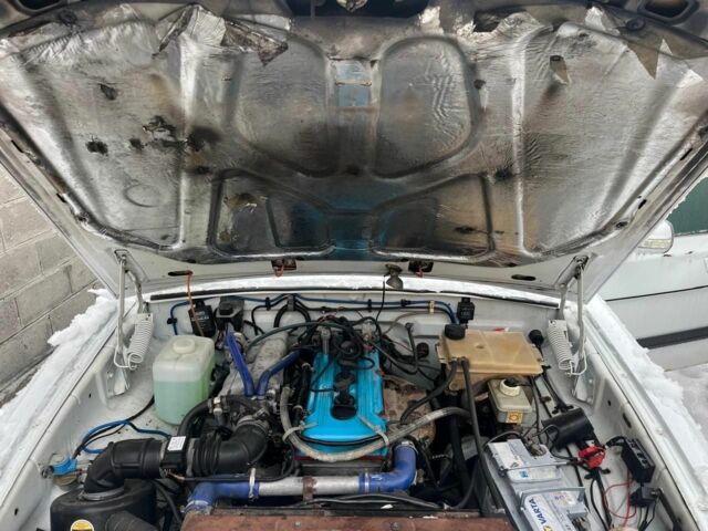 Белый ГАЗ 3105, объемом двигателя 2.3 л и пробегом 100 тыс. км за 1250 $, фото 5 на Automoto.ua