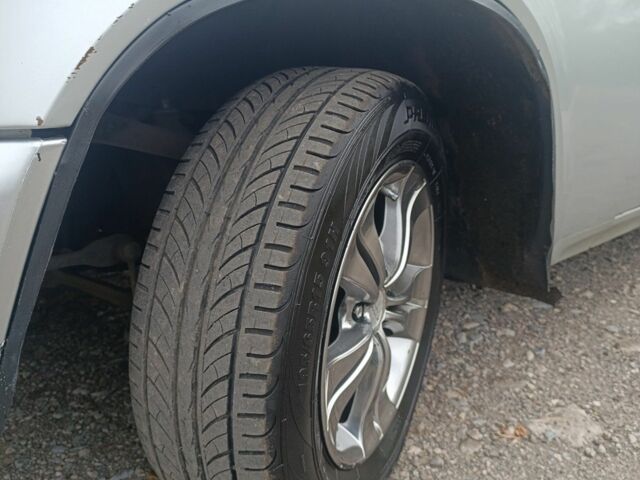 ГАЗ 3105 2004 в Славянске на Automoto.ua Серый ГАЗ 3105, объемом двигателя 0 л и пробегом 122 тыс. км за 1700 $, фото 6 на Automoto.ua