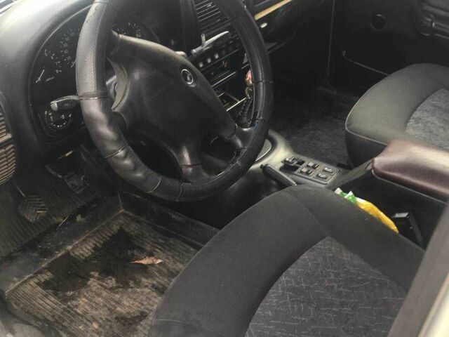 Сірий ГАЗ 3105, об'ємом двигуна 2 л та пробігом 349 тис. км за 720 $, фото 4 на Automoto.ua