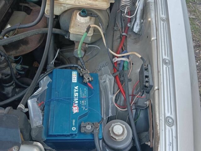 Серый ГАЗ 3105, объемом двигателя 2.3 л и пробегом 78 тыс. км за 1600 $, фото 4 на Automoto.ua