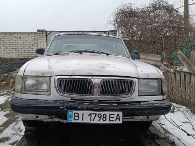 Белый ГАЗ 3110 Волга, объемом двигателя 2.3 л и пробегом 600 тыс. км за 932 $, фото 1 на Automoto.ua