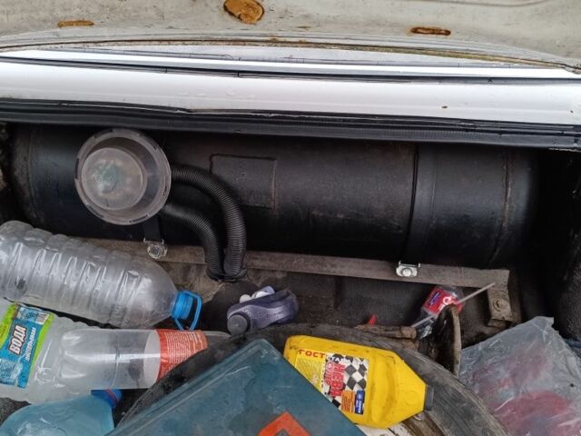 Белый ГАЗ 3110 Волга, объемом двигателя 2.3 л и пробегом 600 тыс. км за 932 $, фото 3 на Automoto.ua