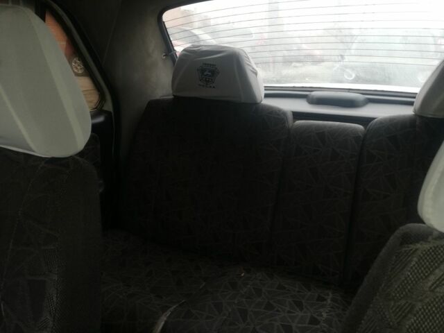 Білий ГАЗ 3110 Волга, об'ємом двигуна 2.1 л та пробігом 100 тис. км за 426 $, фото 7 на Automoto.ua