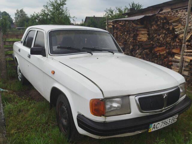 Белый ГАЗ 3110 Волга, объемом двигателя 0 л и пробегом 1000 тыс. км за 550 $, фото 1 на Automoto.ua