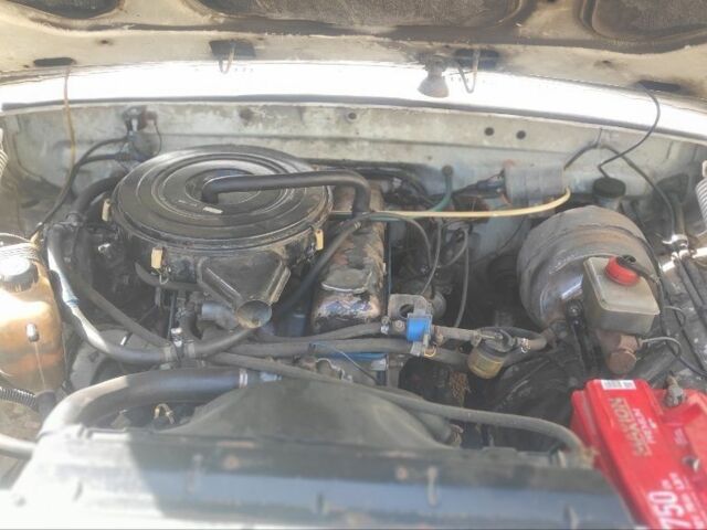 Белый ГАЗ 3110 Волга, объемом двигателя 0 л и пробегом 106 тыс. км за 750 $, фото 2 на Automoto.ua