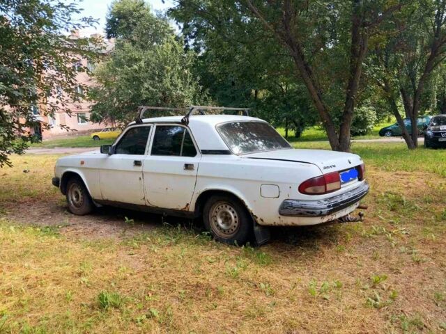 Белый ГАЗ 3110 Волга, объемом двигателя 2.4 л и пробегом 115 тыс. км за 900 $, фото 2 на Automoto.ua