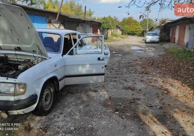 Белый ГАЗ 3110 Волга, объемом двигателя 2.4 л и пробегом 75 тыс. км за 2500 $, фото 8 на Automoto.ua