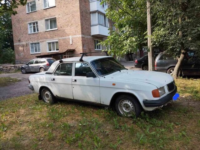 Белый ГАЗ 3110 Волга, объемом двигателя 2.4 л и пробегом 115 тыс. км за 900 $, фото 1 на Automoto.ua