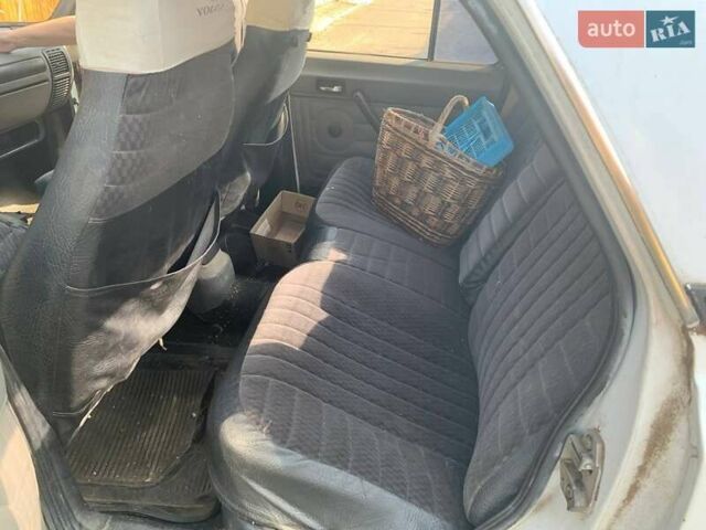 Білий ГАЗ 3110 Волга, об'ємом двигуна 2.4 л та пробігом 148 тис. км за 1200 $, фото 15 на Automoto.ua