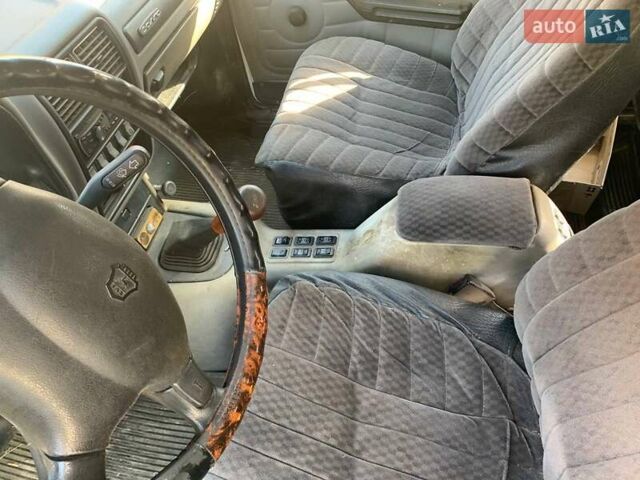 Білий ГАЗ 3110 Волга, об'ємом двигуна 2.4 л та пробігом 148 тис. км за 1200 $, фото 14 на Automoto.ua