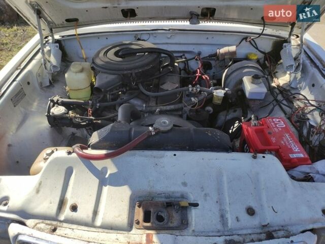 Белый ГАЗ 3110 Волга, объемом двигателя 2.5 л и пробегом 218 тыс. км за 900 $, фото 1 на Automoto.ua