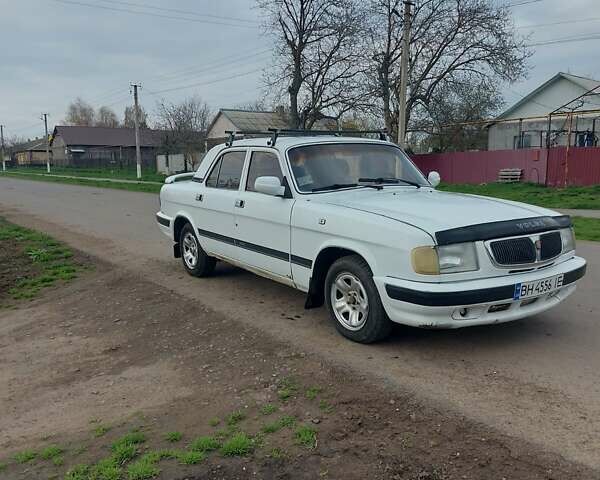 Белый ГАЗ 3110 Волга, объемом двигателя 2.4 л и пробегом 195 тыс. км за 900 $, фото 2 на Automoto.ua