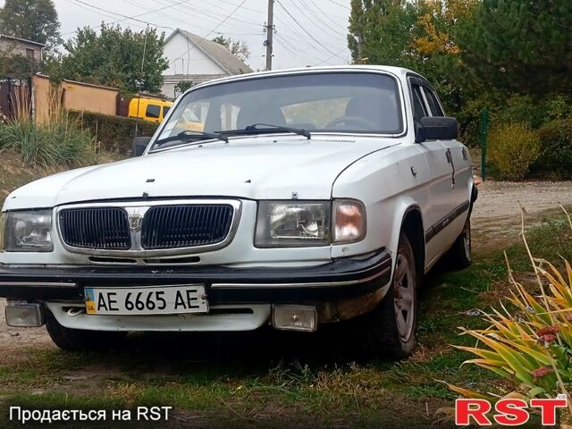 ГАЗ 3110 Волга 1999 в Днепре (Днепропетровске) на Automoto.ua Белый ГАЗ 3110 Волга, объемом двигателя 2.5 л и пробегом 150 тыс. км за 1200 $, фото 2 на Automoto.ua