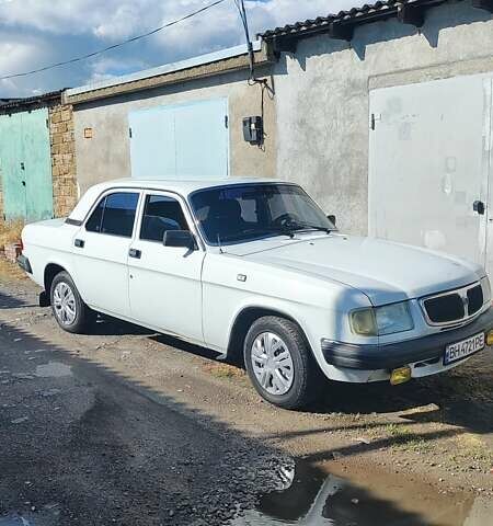 Белый ГАЗ 3110 Волга, объемом двигателя 2.4 л и пробегом 100 тыс. км за 1499 $, фото 1 на Automoto.ua