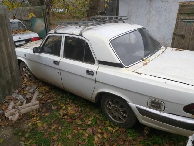 Белый ГАЗ 3110 Волга, объемом двигателя 2.4 л и пробегом 141 тыс. км за 800 $, фото 2 на Automoto.ua