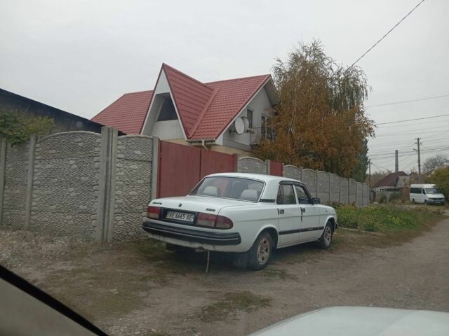 ГАЗ 3110 Волга 1999 в Днепре (Днепропетровске) на Automoto.ua Белый ГАЗ 3110 Волга, объемом двигателя 2 л и пробегом 150 тыс. км за 1200 $, фото 2 на Automoto.ua