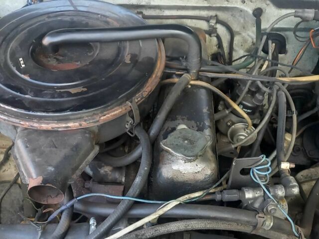 Белый ГАЗ 3110 Волга, объемом двигателя 2.5 л и пробегом 200 тыс. км за 700 $, фото 1 на Automoto.ua