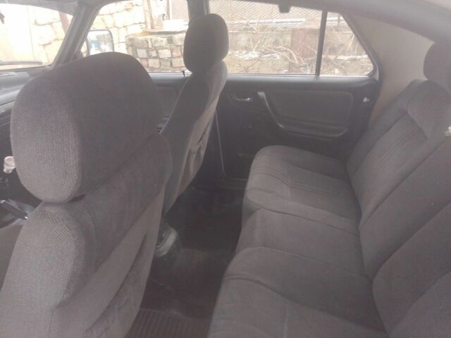 Белый ГАЗ 3110 Волга, объемом двигателя 2.4 л и пробегом 200 тыс. км за 1250 $, фото 3 на Automoto.ua