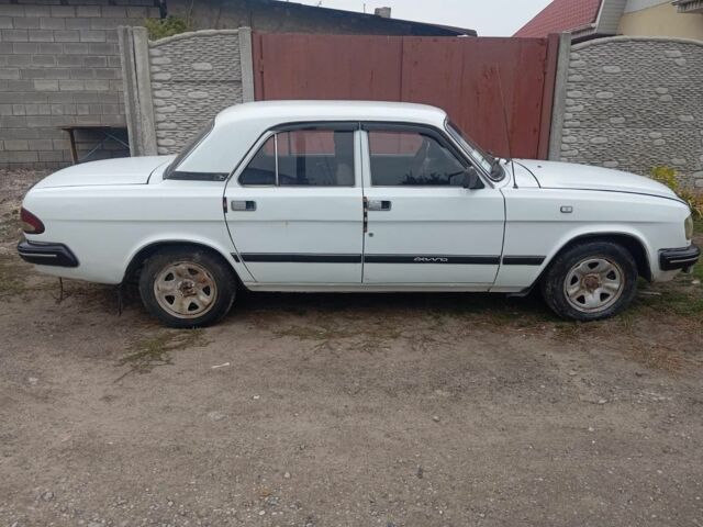 ГАЗ 3110 Волга 1999 в Днепре (Днепропетровске) на Automoto.ua Белый ГАЗ 3110 Волга, объемом двигателя 2 л и пробегом 150 тыс. км за 1200 $, фото 1 на Automoto.ua