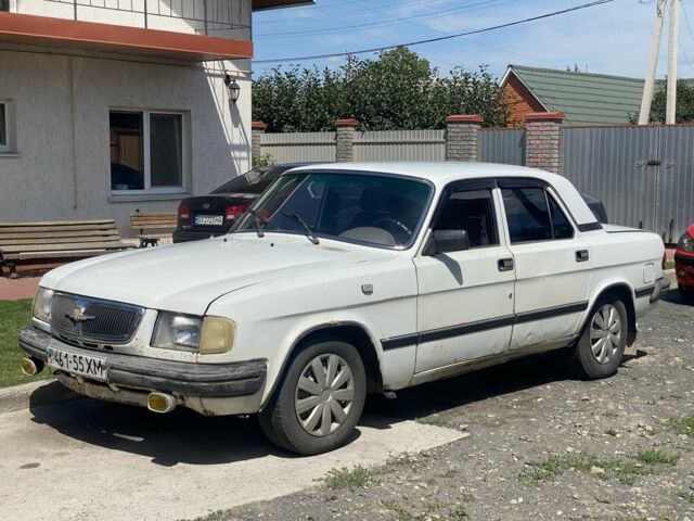Белый ГАЗ 3110 Волга, объемом двигателя 2.5 л и пробегом 65 тыс. км за 800 $, фото 3 на Automoto.ua