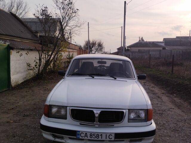 Білий ГАЗ 3110 Волга, об'ємом двигуна 2.4 л та пробігом 300 тис. км за 500 $, фото 5 на Automoto.ua