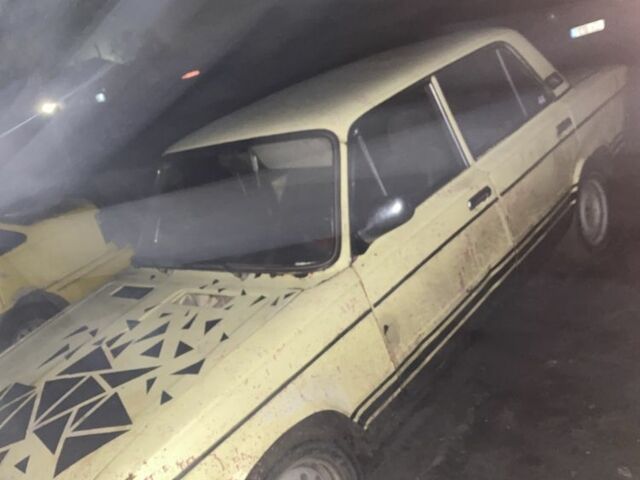 Белый ГАЗ 3110 Волга, объемом двигателя 2 л и пробегом 120 тыс. км за 519 $, фото 2 на Automoto.ua