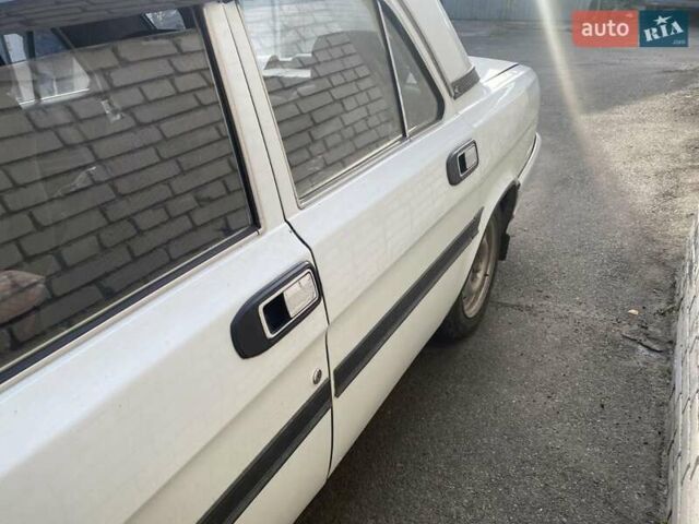 Белый ГАЗ 3110 Волга, объемом двигателя 2.3 л и пробегом 145 тыс. км за 3500 $, фото 13 на Automoto.ua