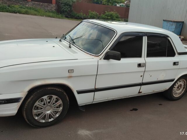 Белый ГАЗ 3110 Волга, объемом двигателя 2.4 л и пробегом 139 тыс. км за 2832 $, фото 3 на Automoto.ua