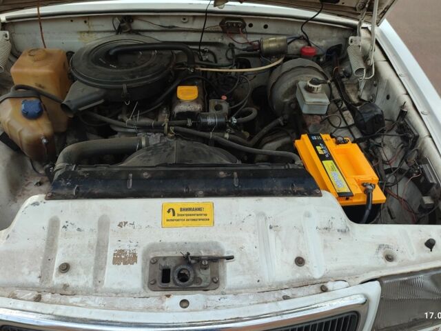 Белый ГАЗ 3110 Волга, объемом двигателя 2.4 л и пробегом 139 тыс. км за 2832 $, фото 5 на Automoto.ua