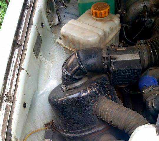 Белый ГАЗ 3110 Волга, объемом двигателя 2.3 л и пробегом 170 тыс. км за 1250 $, фото 2 на Automoto.ua