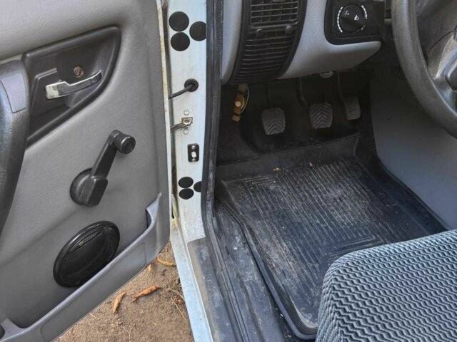 Білий ГАЗ 3110 Волга, об'ємом двигуна 0 л та пробігом 9 тис. км за 1457 $, фото 4 на Automoto.ua
