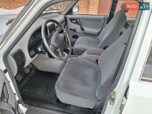 Білий ГАЗ 3110 Волга, об'ємом двигуна 2.45 л та пробігом 9 тис. км за 5500 $, фото 51 на Automoto.ua