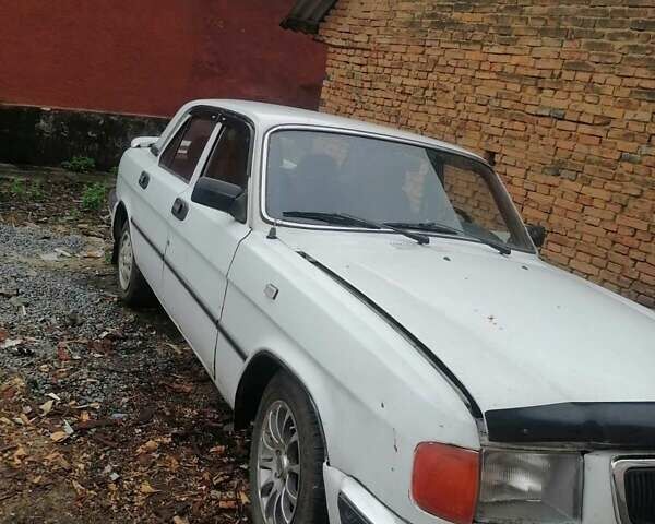 Білий ГАЗ 3110 Волга, об'ємом двигуна 2.3 л та пробігом 208 тис. км за 700 $, фото 3 на Automoto.ua