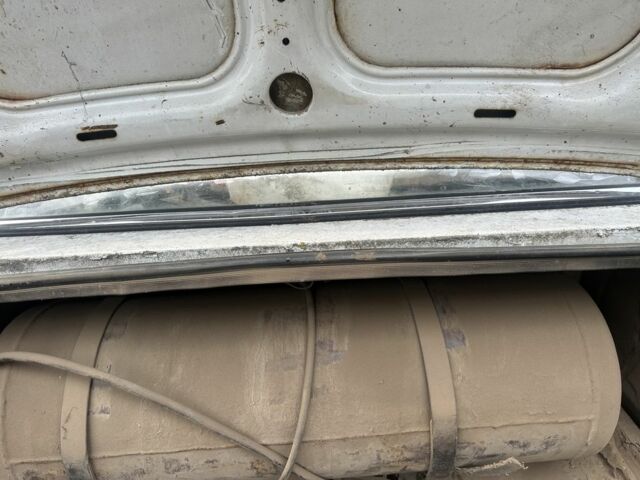 Білий ГАЗ 3110 Волга, об'ємом двигуна 2.3 л та пробігом 164 тис. км за 299 $, фото 4 на Automoto.ua