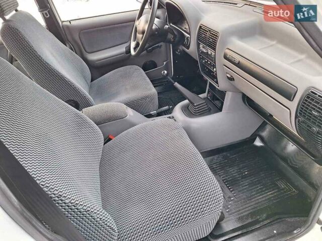 Білий ГАЗ 3110 Волга, об'ємом двигуна 2.45 л та пробігом 9 тис. км за 5500 $, фото 72 на Automoto.ua