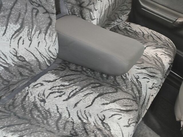 Белый ГАЗ 3110 Волга, объемом двигателя 2.4 л и пробегом 139 тыс. км за 2832 $, фото 7 на Automoto.ua