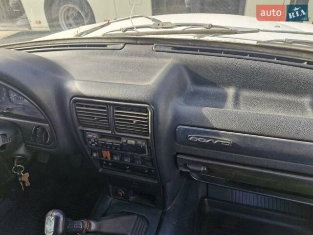 Белый ГАЗ 3110 Волга, объемом двигателя 2.5 л и пробегом 379 тыс. км за 1190 $, фото 11 на Automoto.ua