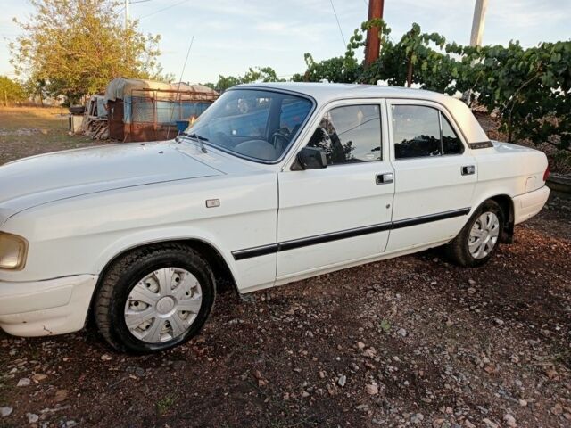 Білий ГАЗ 3110 Волга, об'ємом двигуна 2.4 л та пробігом 53 тис. км за 1800 $, фото 3 на Automoto.ua