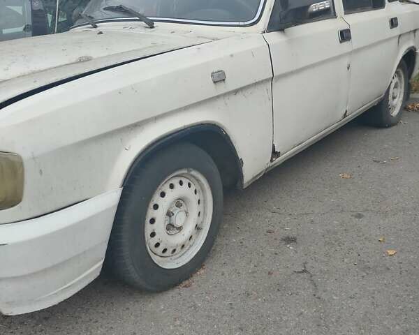 Білий ГАЗ 3110 Волга, об'ємом двигуна 2.3 л та пробігом 220 тис. км за 750 $, фото 1 на Automoto.ua