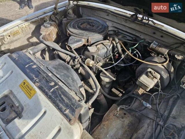 Белый ГАЗ 3110 Волга, объемом двигателя 2.5 л и пробегом 379 тыс. км за 1190 $, фото 7 на Automoto.ua