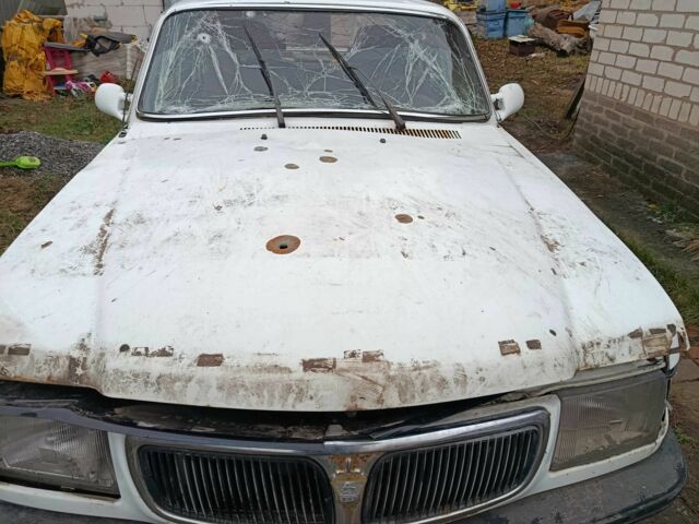 Белый ГАЗ 3110 Волга, объемом двигателя 2.5 л и пробегом 220 тыс. км за 358 $, фото 2 на Automoto.ua